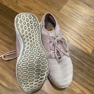 Women’s New Balance